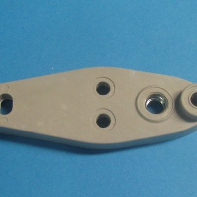 Hűtő alsó zsanércsatlakozás (bal oldali)